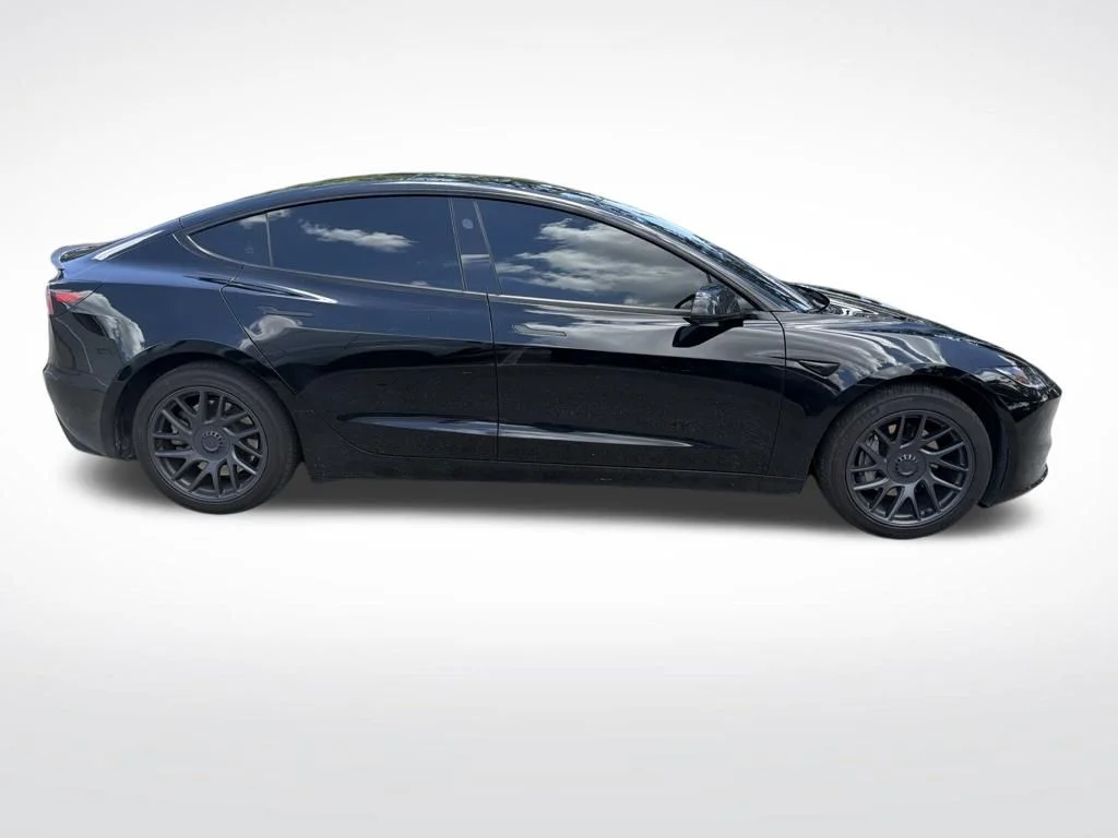 Used 2025 Black Tesla Long Range image 4