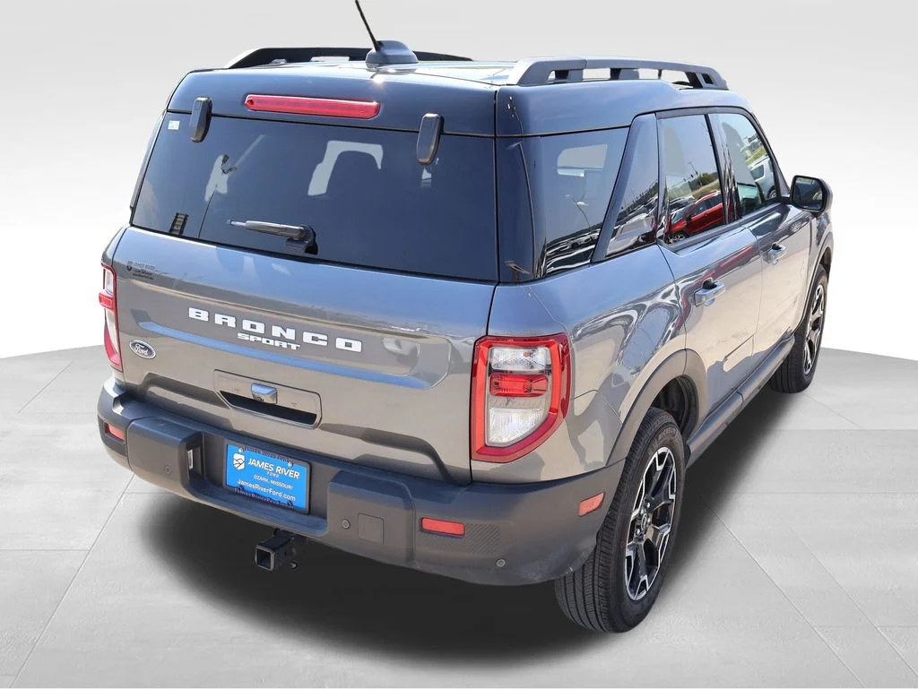 Certified Used 2025 Gray Metallic Ford Outer Banks image 6