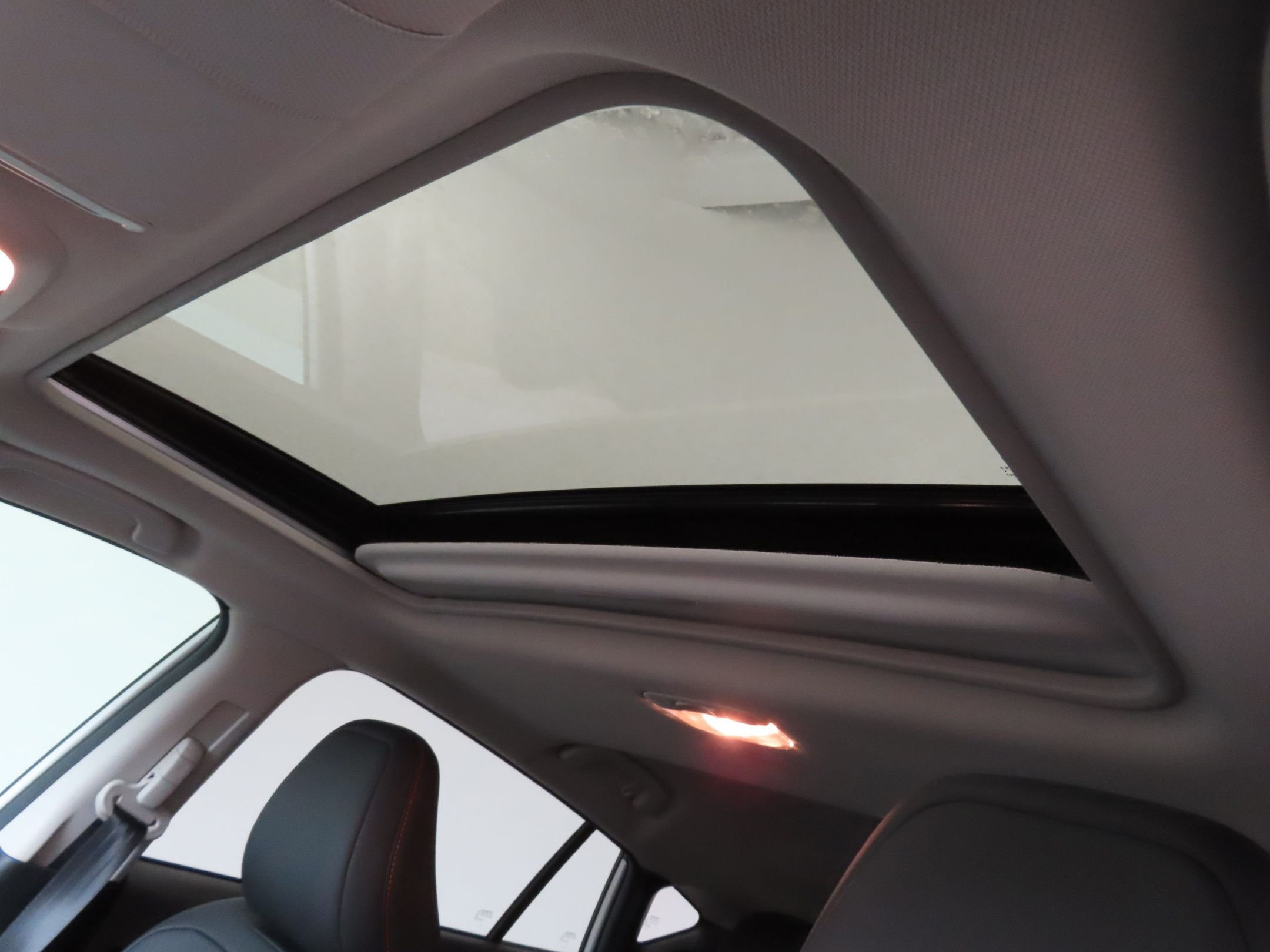 Used 2025 White Subaru Limited image 20