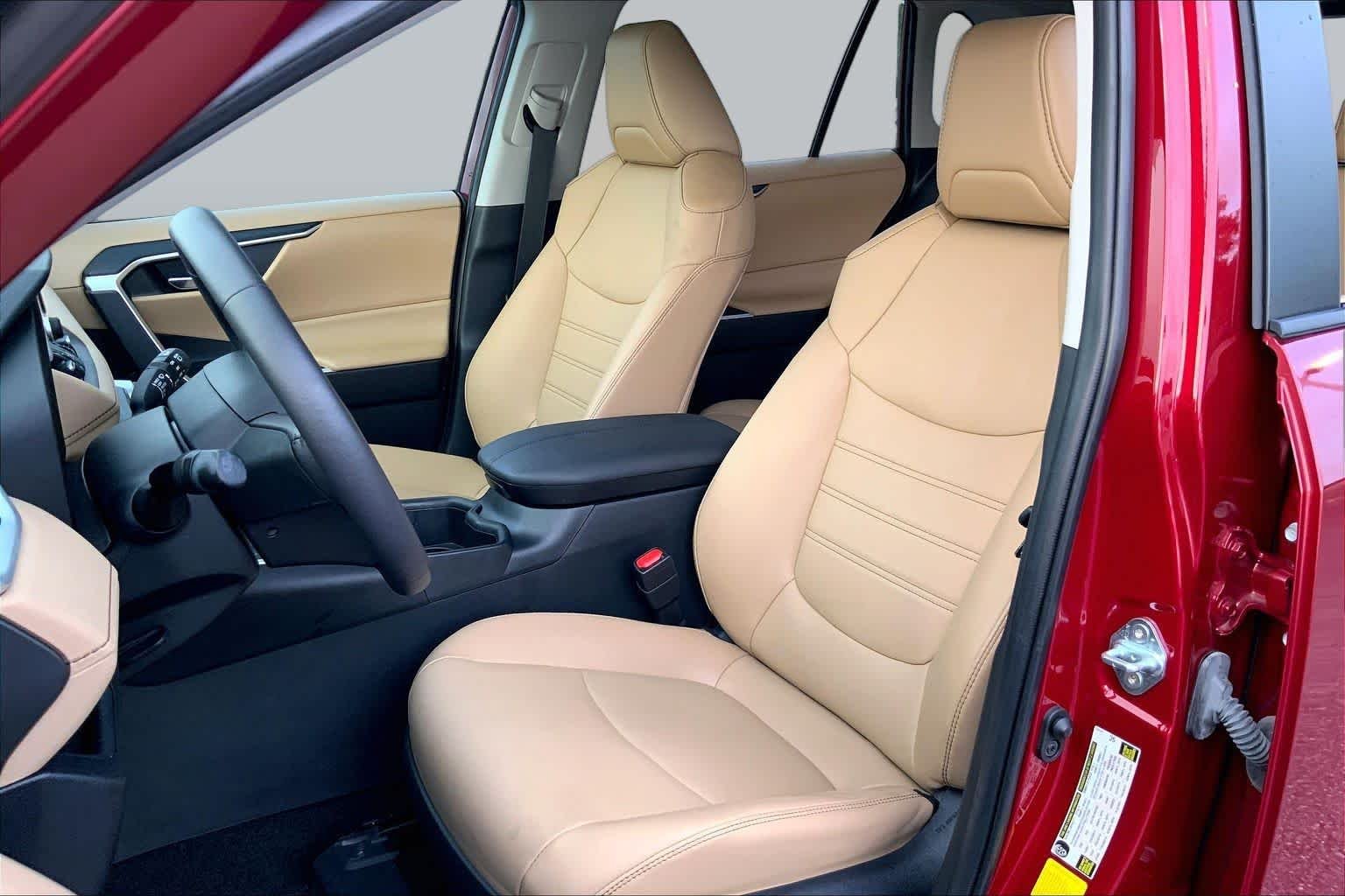 Used 2024 Ruby Flare Pearl Toyota XLE Premium image 8