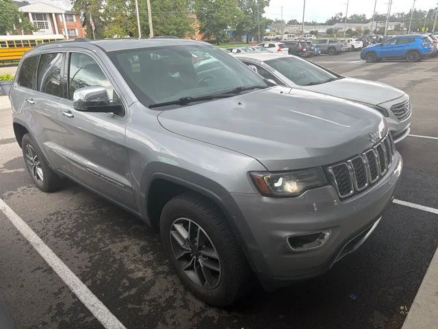Used 2021 Silver Jeep Limited image 2