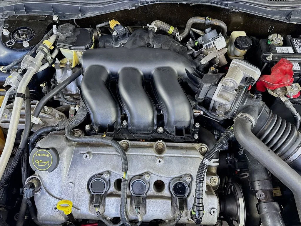 Used 2009 Blue Ford SEL image 32