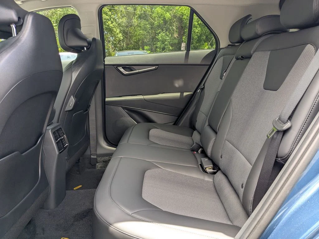 2025 Kia Niro EX Touring - Photo 14