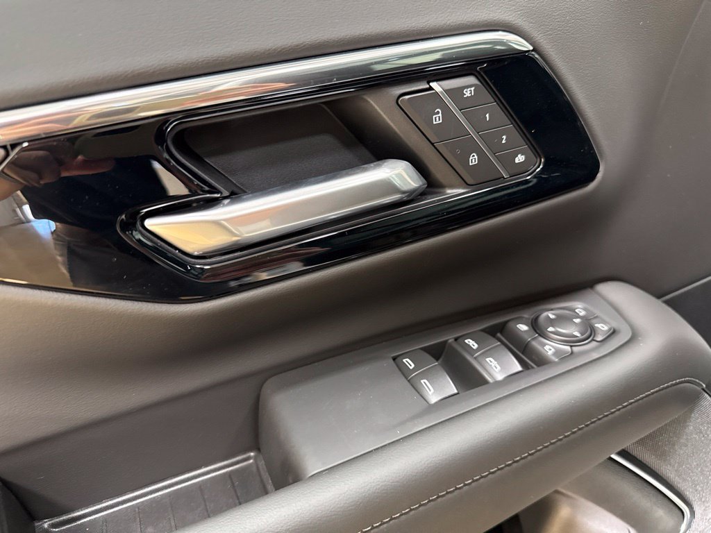 2027 Chevrolet Tahoe Z71 - Photo 30