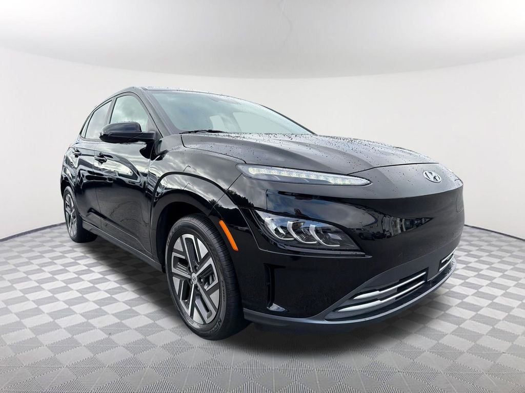 Certified Used 2023 Black Hyundai Limited image 3