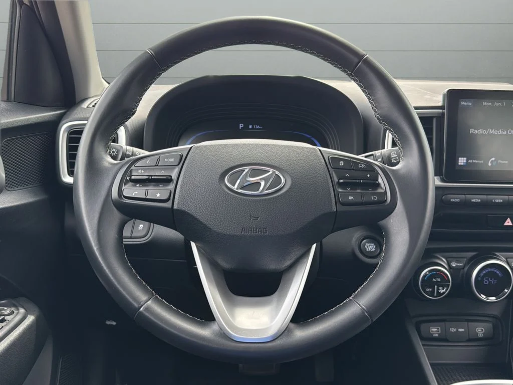 Used 2024 Black Hyundai SEL image 23