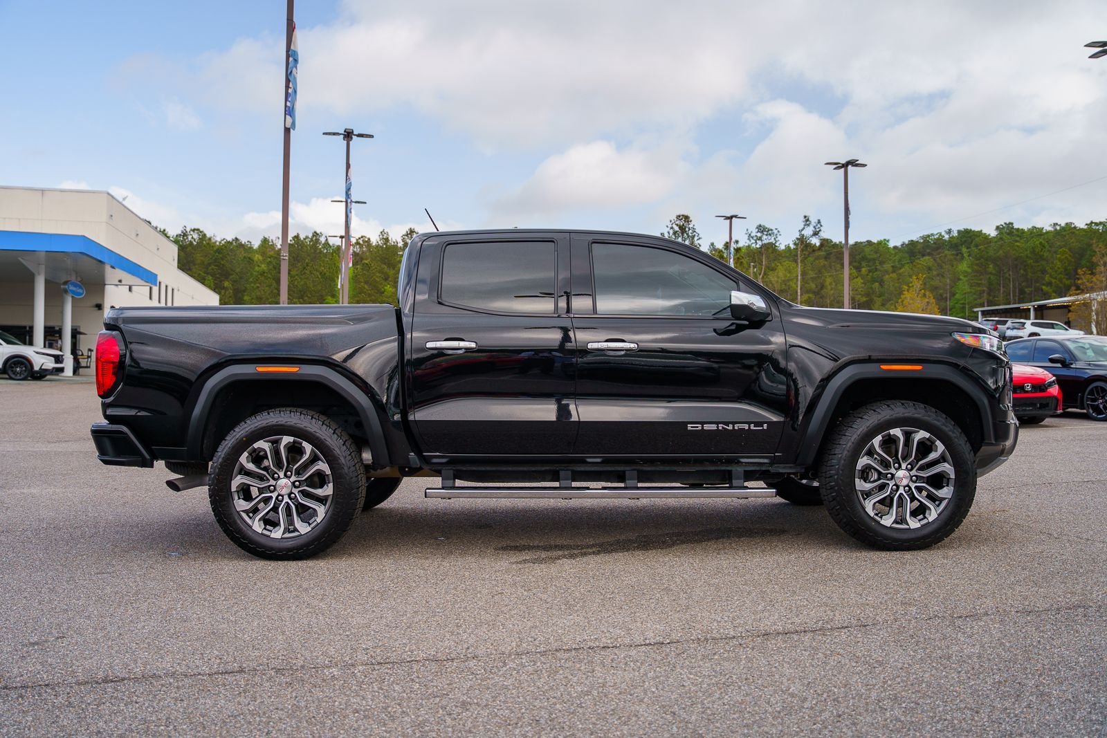 2023 GMC Canyon Denali - Photo 10