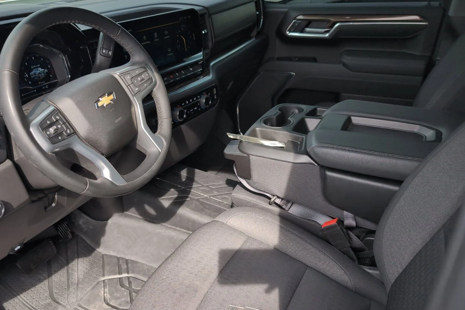 Used 2025 Summit White Chevrolet LT image 11