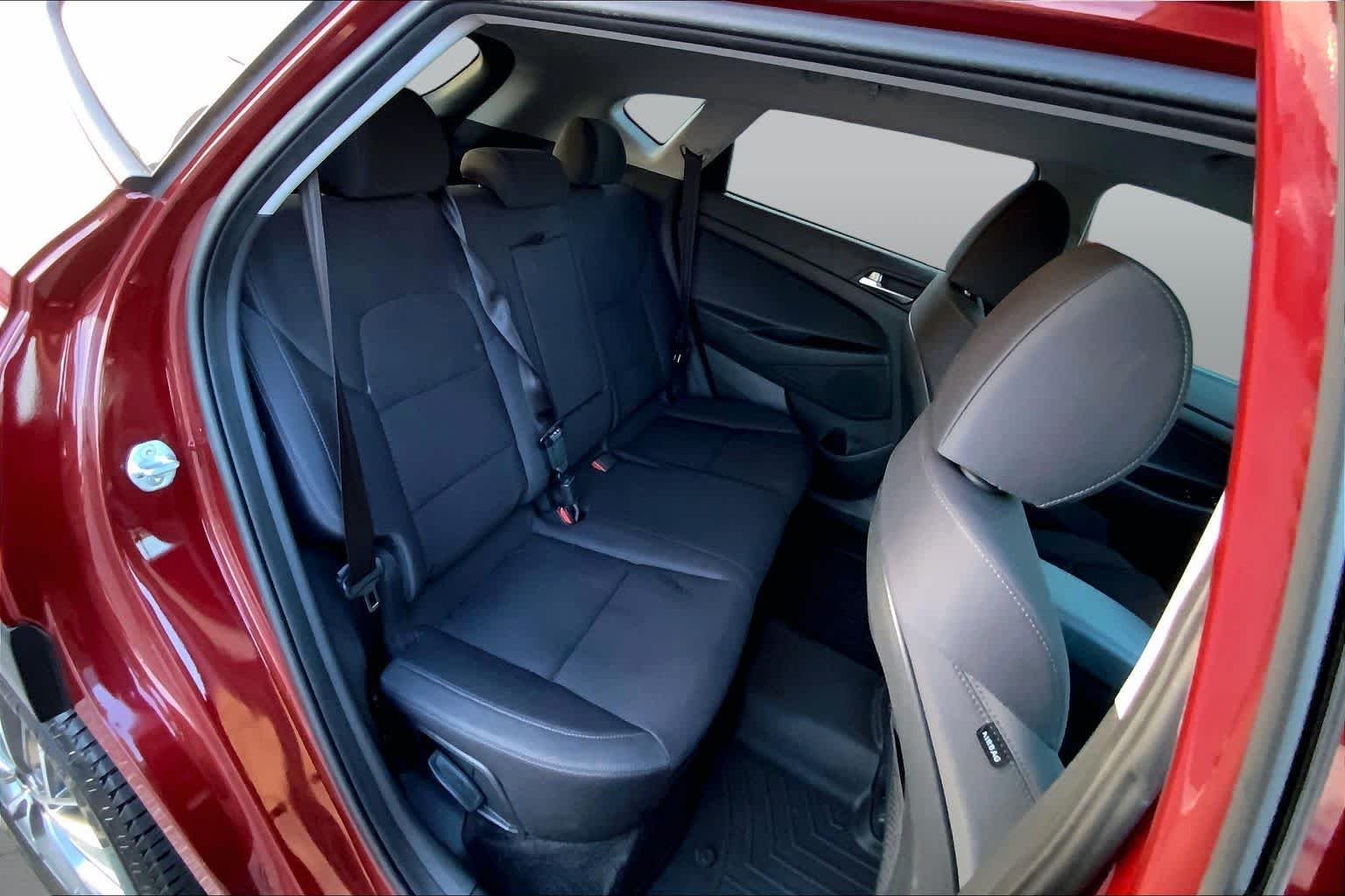 Used 2020 Gemstone Red Hyundai SEL image 17