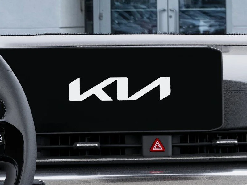 New 2027 Snow White Pearl Kia LXS image 20
