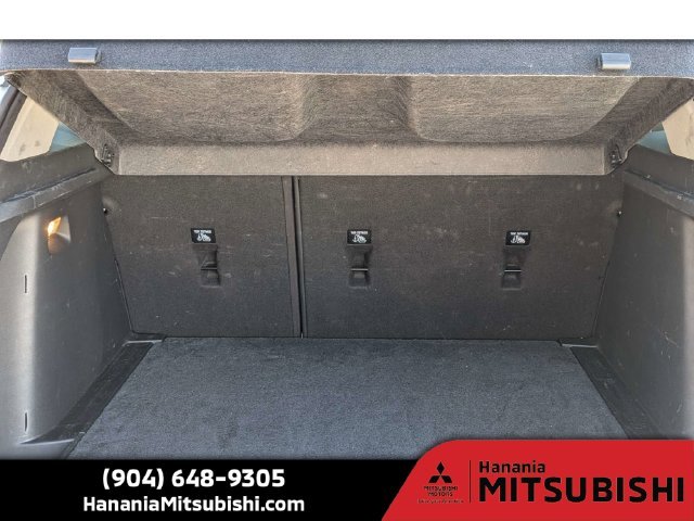 Used 2025 White Chevrolet LT image 11