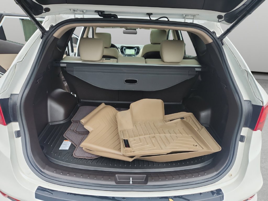 Used 2018 White Hyundai 2.0T Ultimate image 19