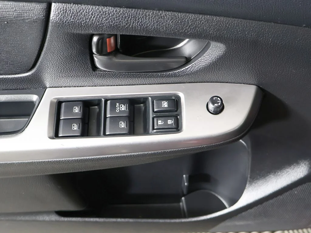 Used 2015 Red Subaru 2.0i image 26