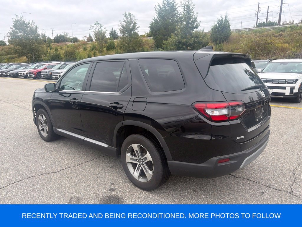 Used 2024 Crystal Black Pearl Honda EX-L image 3