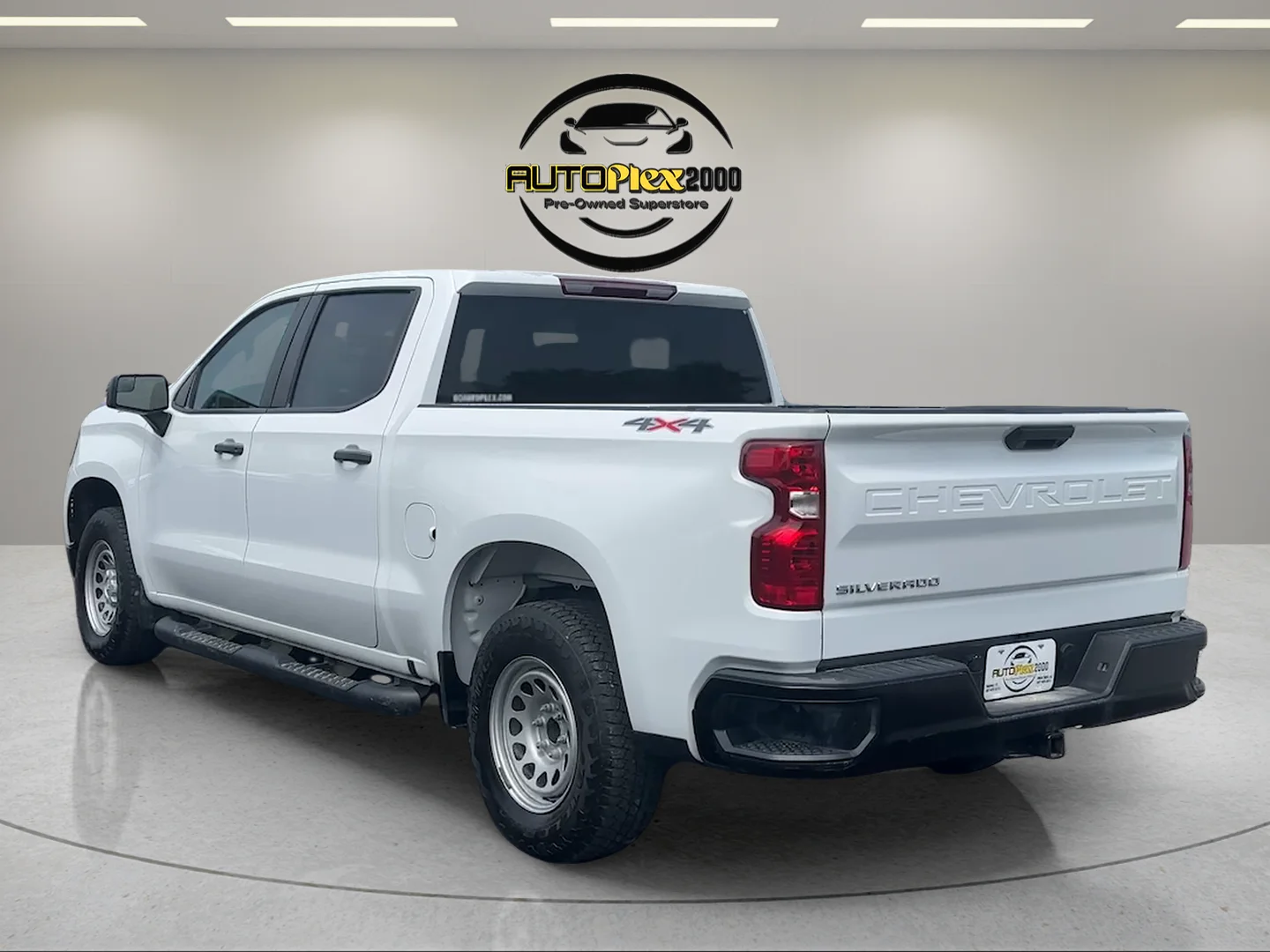 Used 2024 White Chevrolet WT image 5