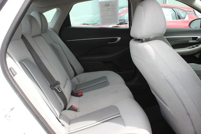Used 2020 Gray Hyundai SEL image 27