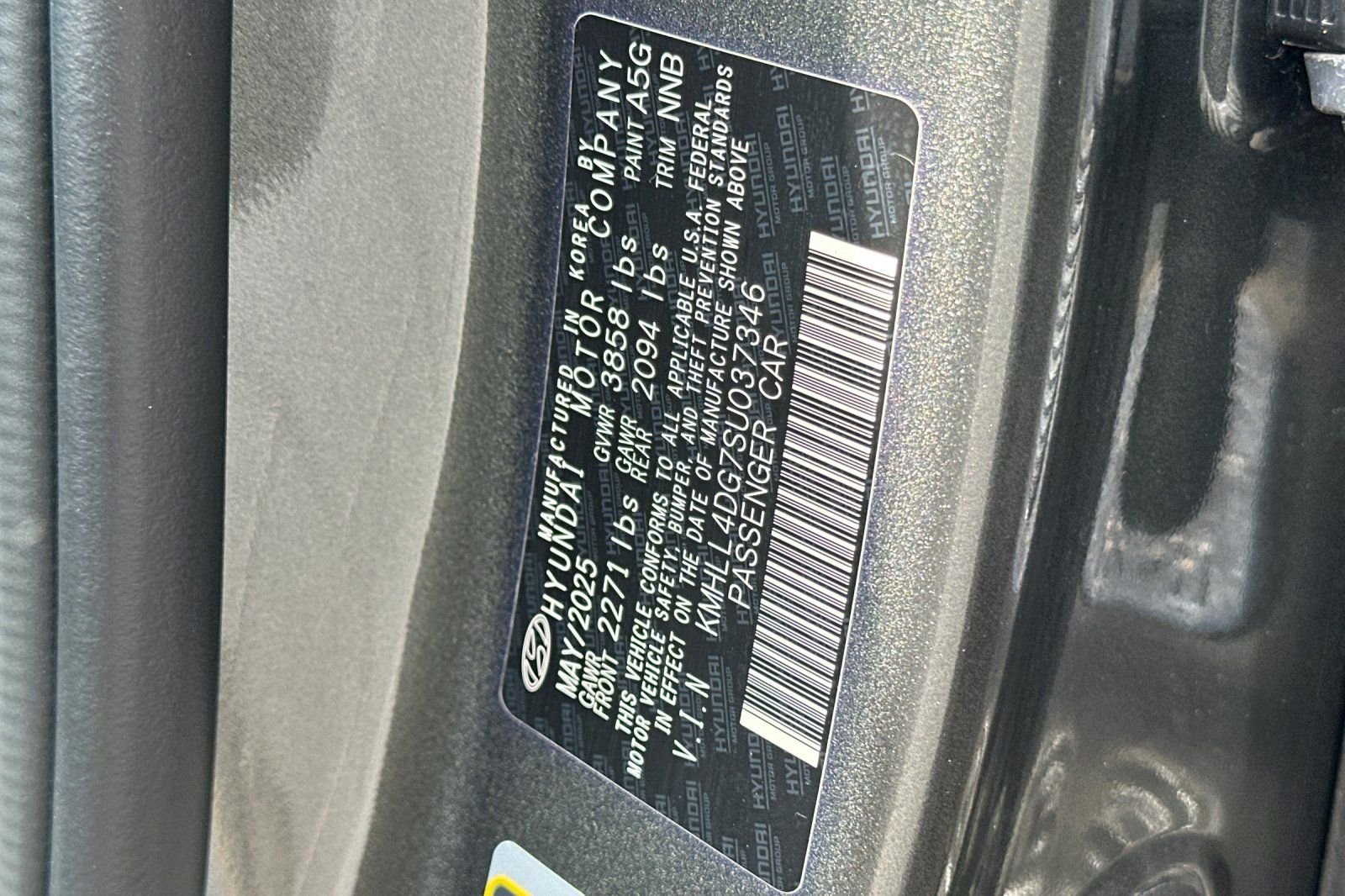 Certified Used 2025 Gray Hyundai SE image 30