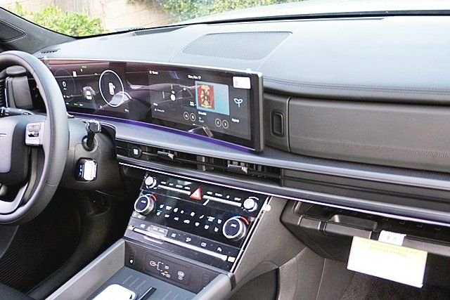 New 2026 Silver Hyundai Calligraphy image 12