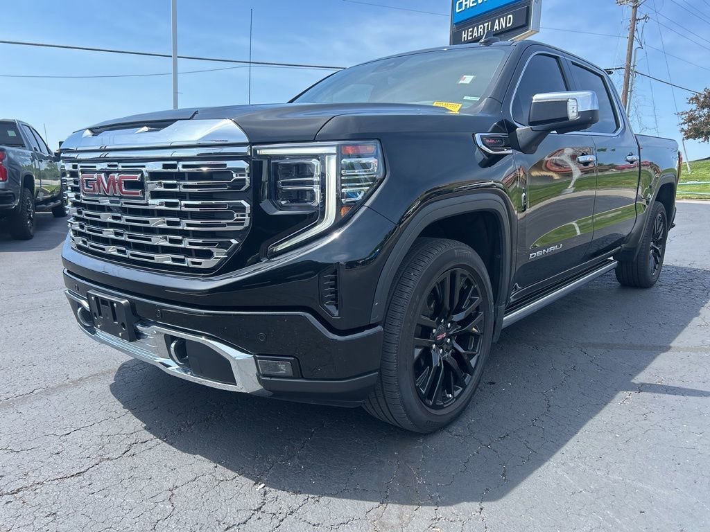 2024 GMC Sierra 4WD Crew Cab Short Box Denali's photo