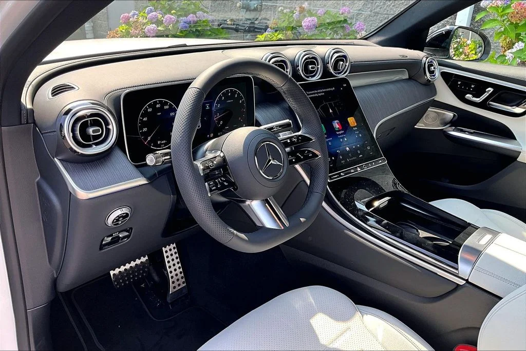 New 2026  Mercedes-Benz GLC 300 Coupe image 6