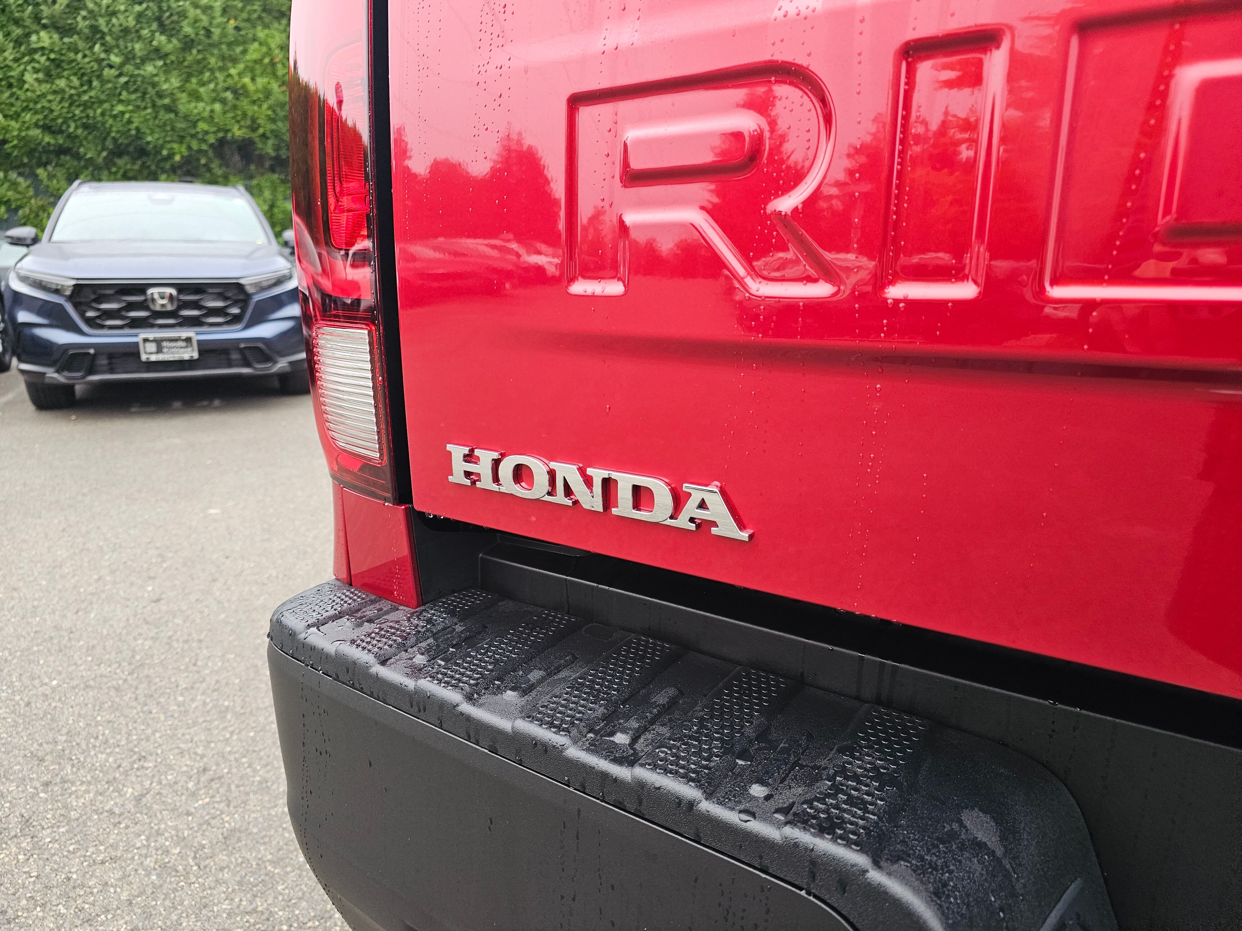 2025 Honda Ridgeline Sport - Photo 11