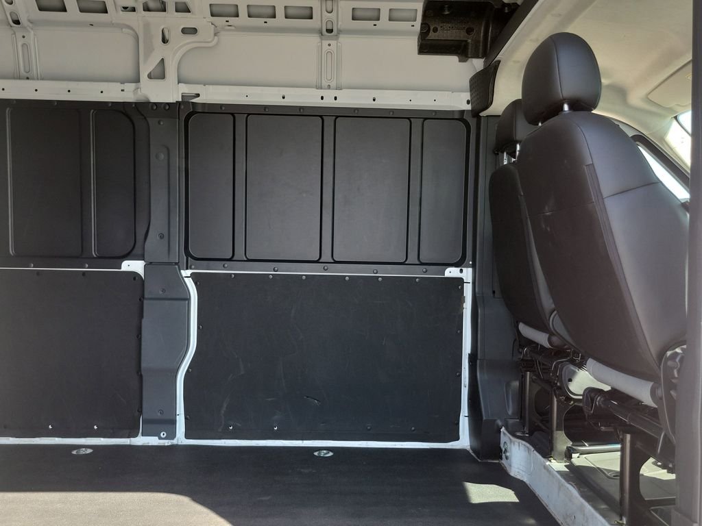Used 2025 White Ram High Roof image 9