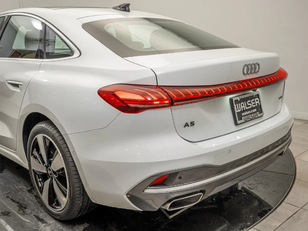 Used 2025 Glacier White Audi 2.0T Premium image 17