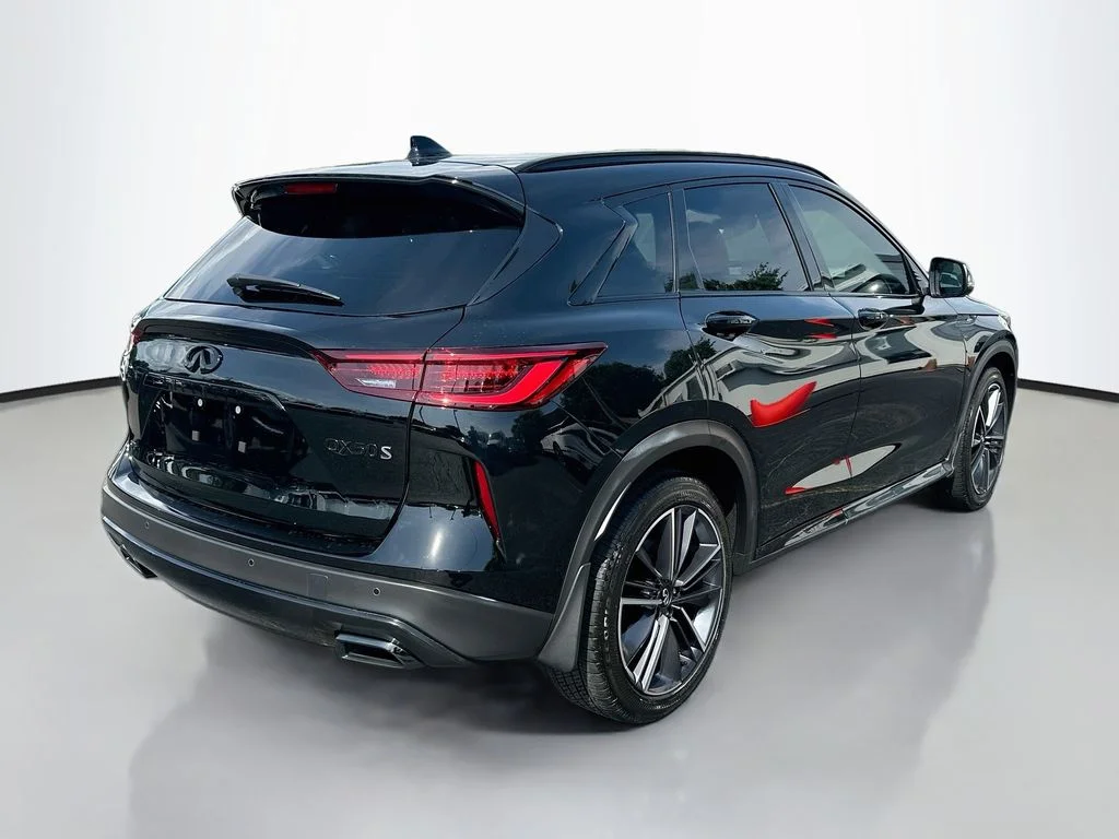 Certified Used 2025 Black Obsidian INFINITI SPORT image 9