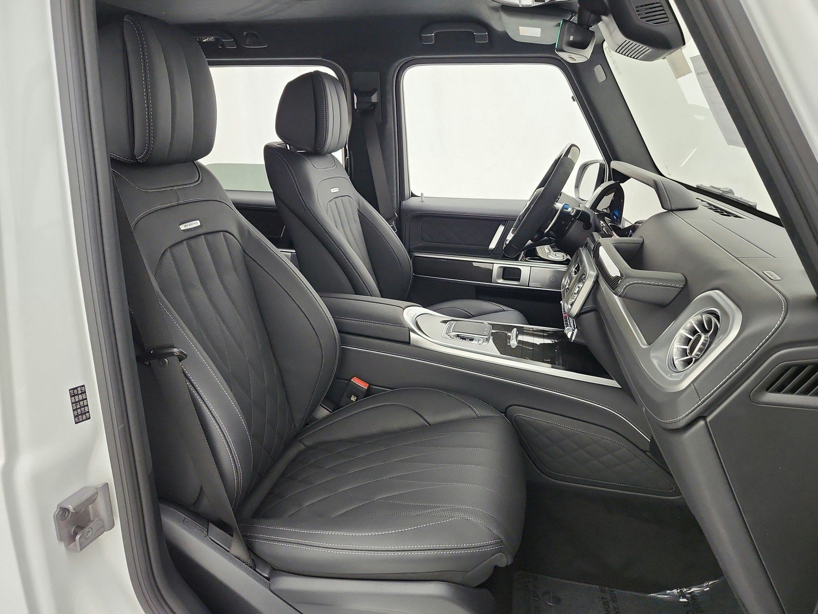 New 2026 MANUFAKTUR Moonlight White Metallic Mercedes-Benz AMG® G 63 SUV image 22