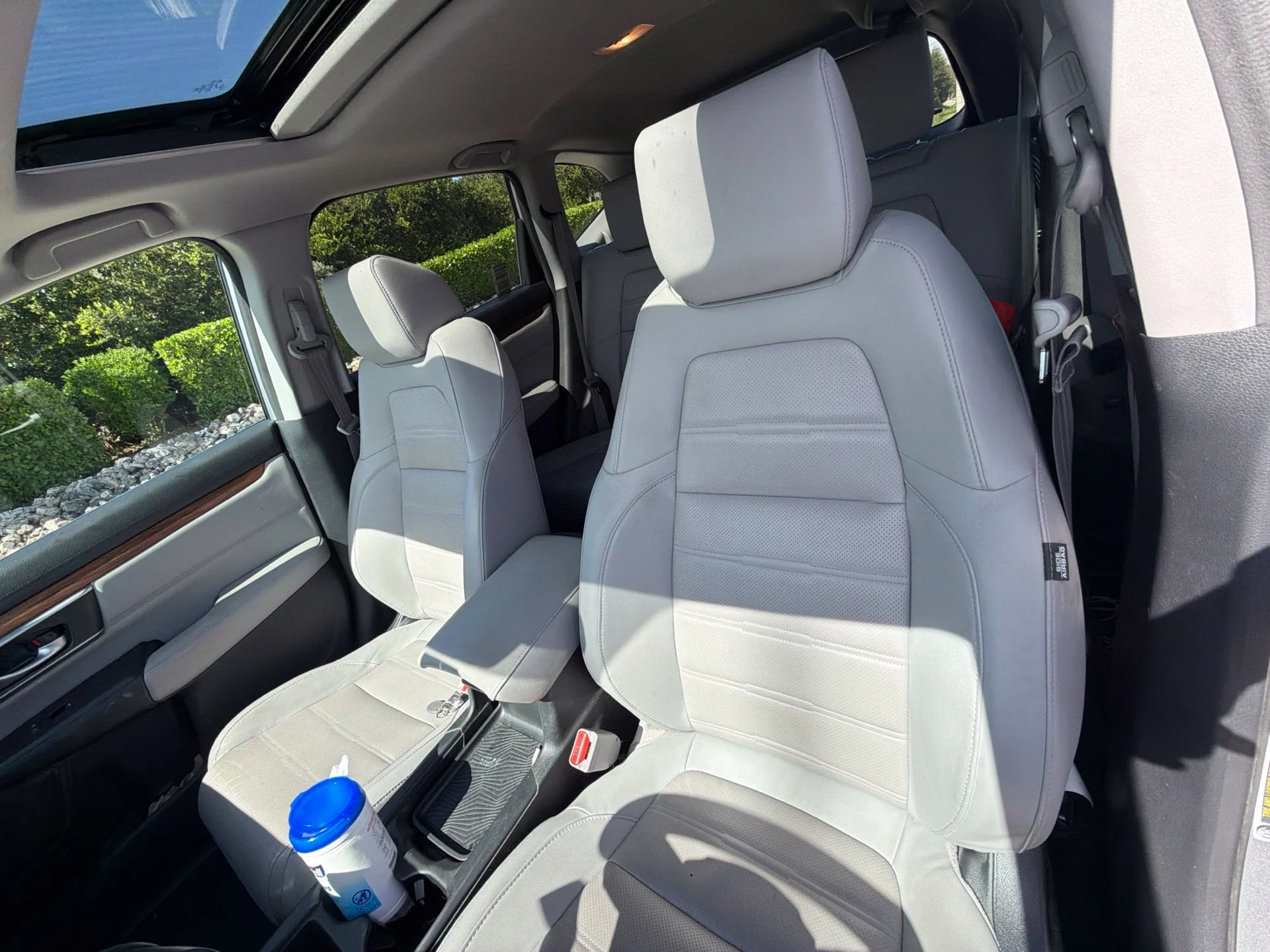 Used 2019 Lunar Silver Metallic Honda EX-L image 24