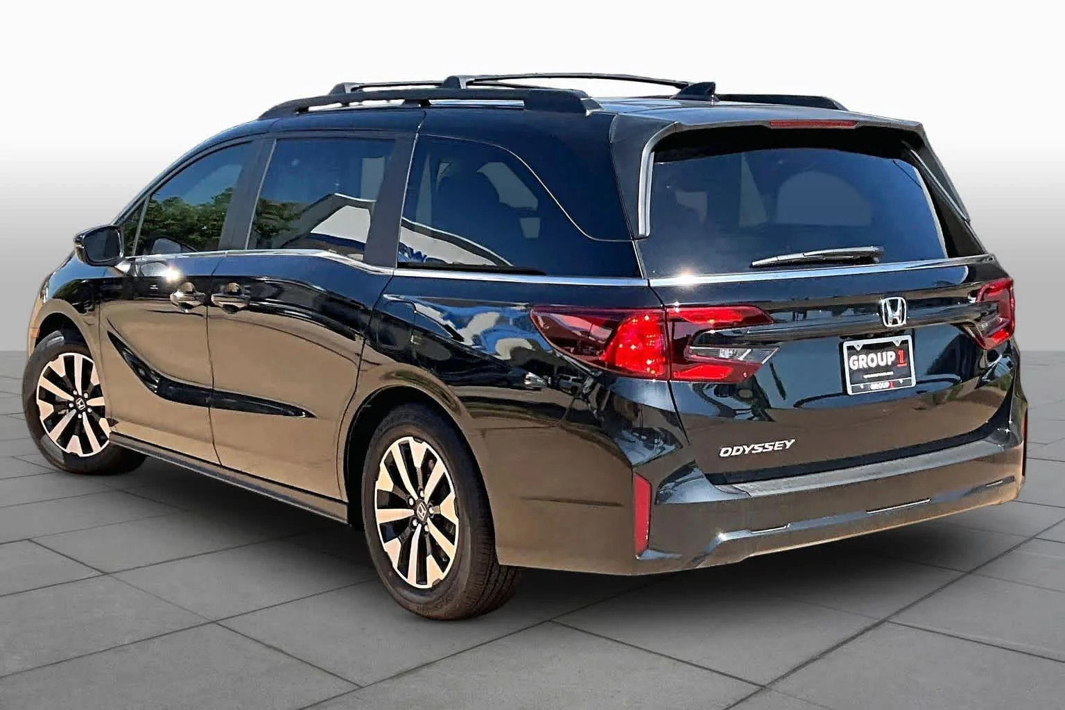 2026 Honda Odyssey EX-L - Photo 12