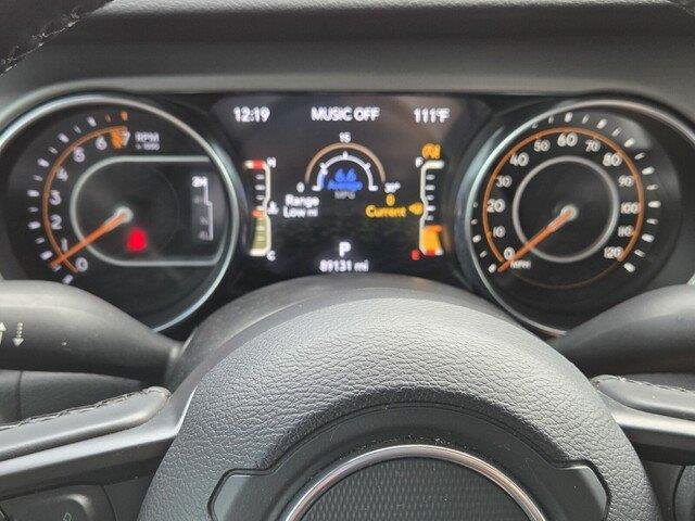 Used 2021 Snazzberry Pearlcoat Jeep Sport S image 17