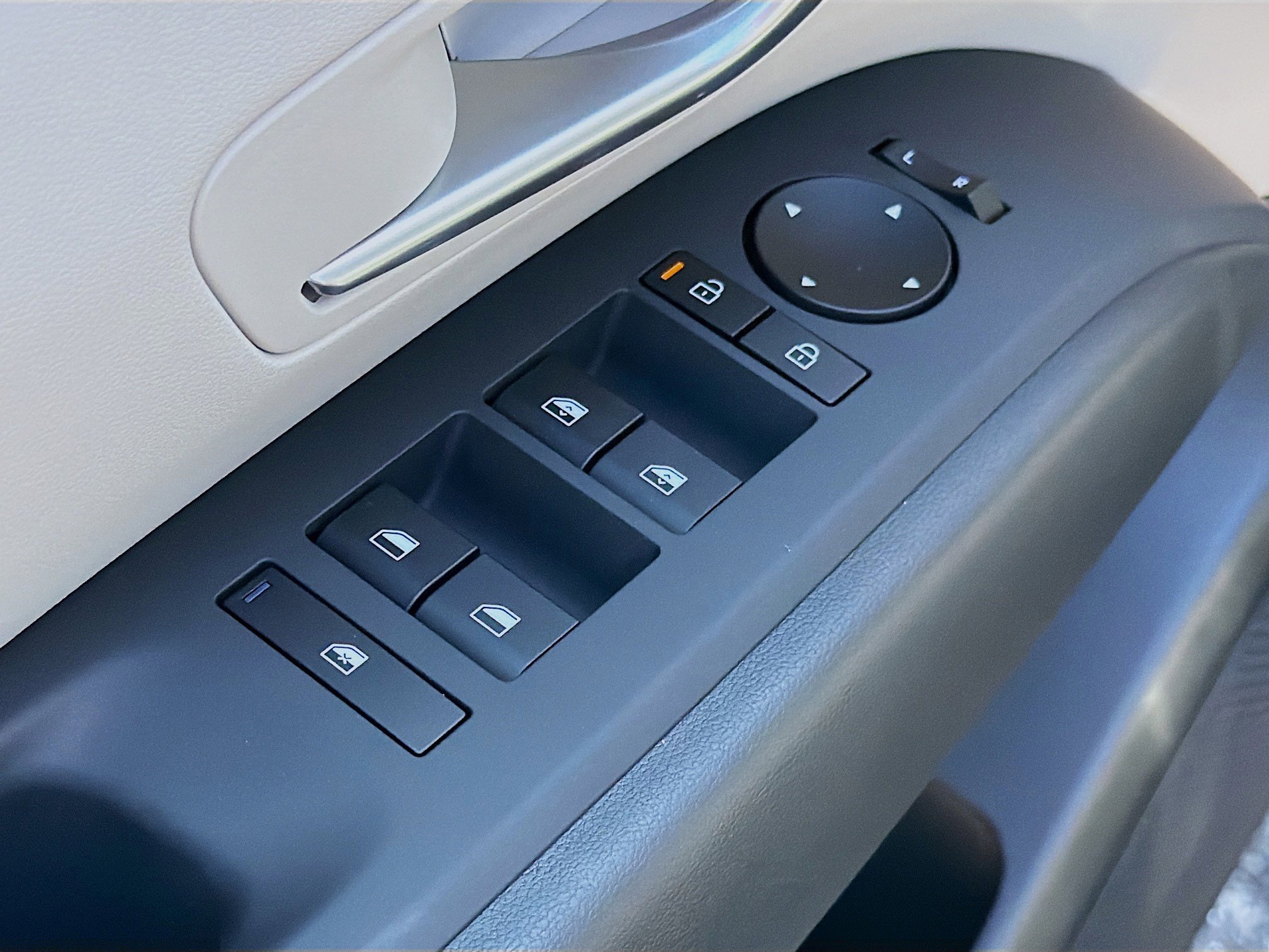 New 2026 Ecotronic Gray Hyundai SEL FWD image 57