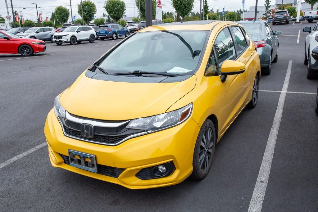 Certified Used 2018 Helios Yellow Pearl Honda EX-L image 3