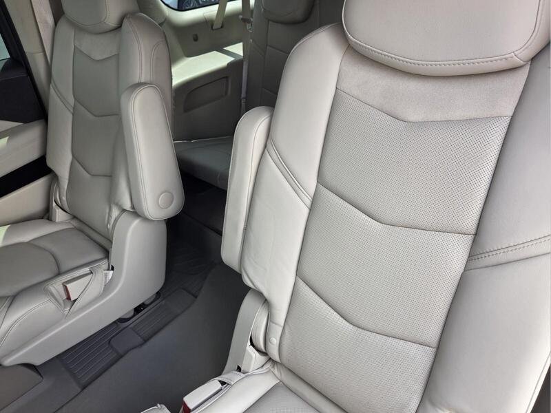Used 2020 Black Raven CADILLAC 4WD 4DR PREMIUM LUXURY image 17