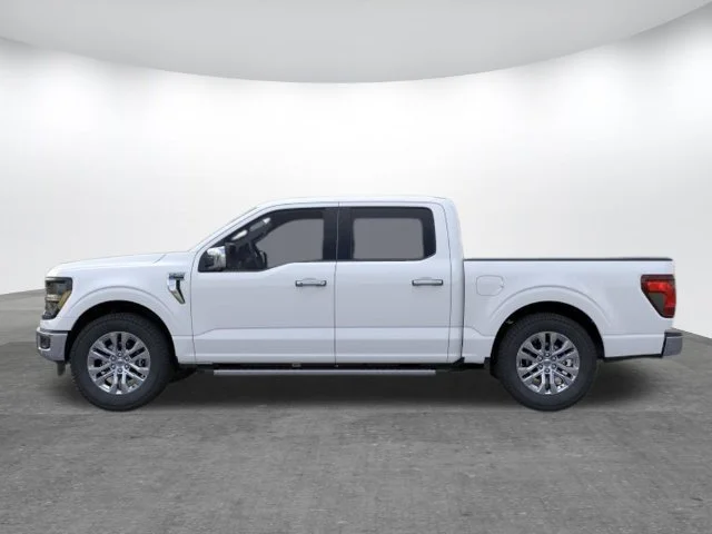 New 2026 Oxford White Ford XLT image 25