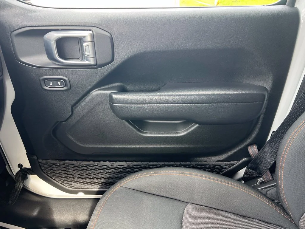 Certified Used 2022 White Jeep Mojave image 41