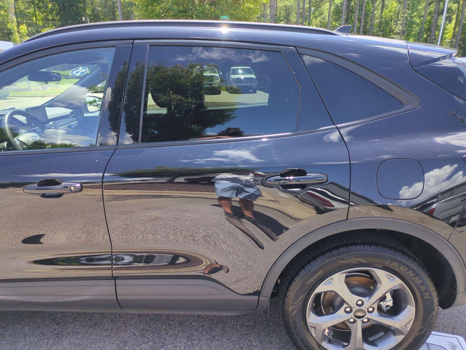 Used 2025 Agate Black Ford ST-Line Select image 30