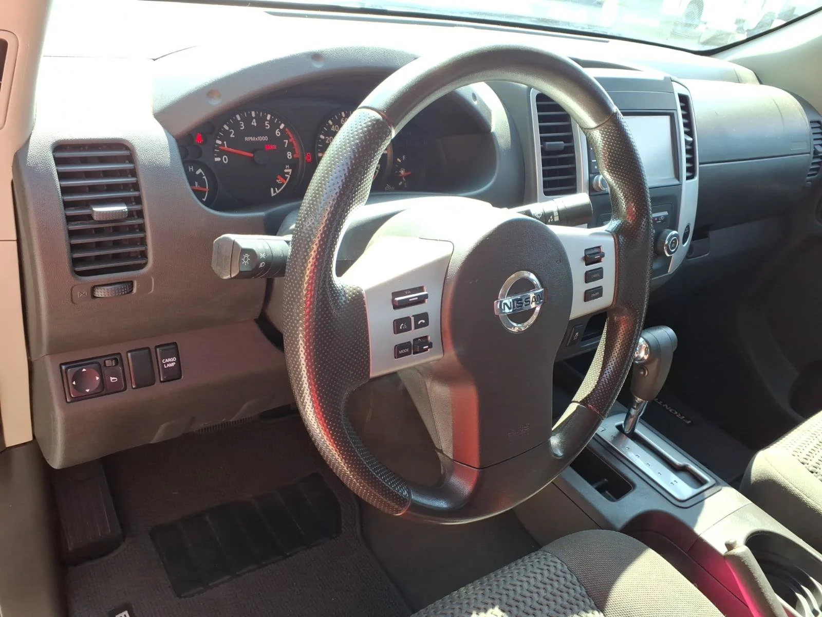 Used 2019 Glacier White Nissan SV image 8