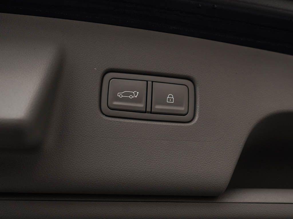New 2026 Classy Blue Pearl Hyundai SEL 8P AWD image 36