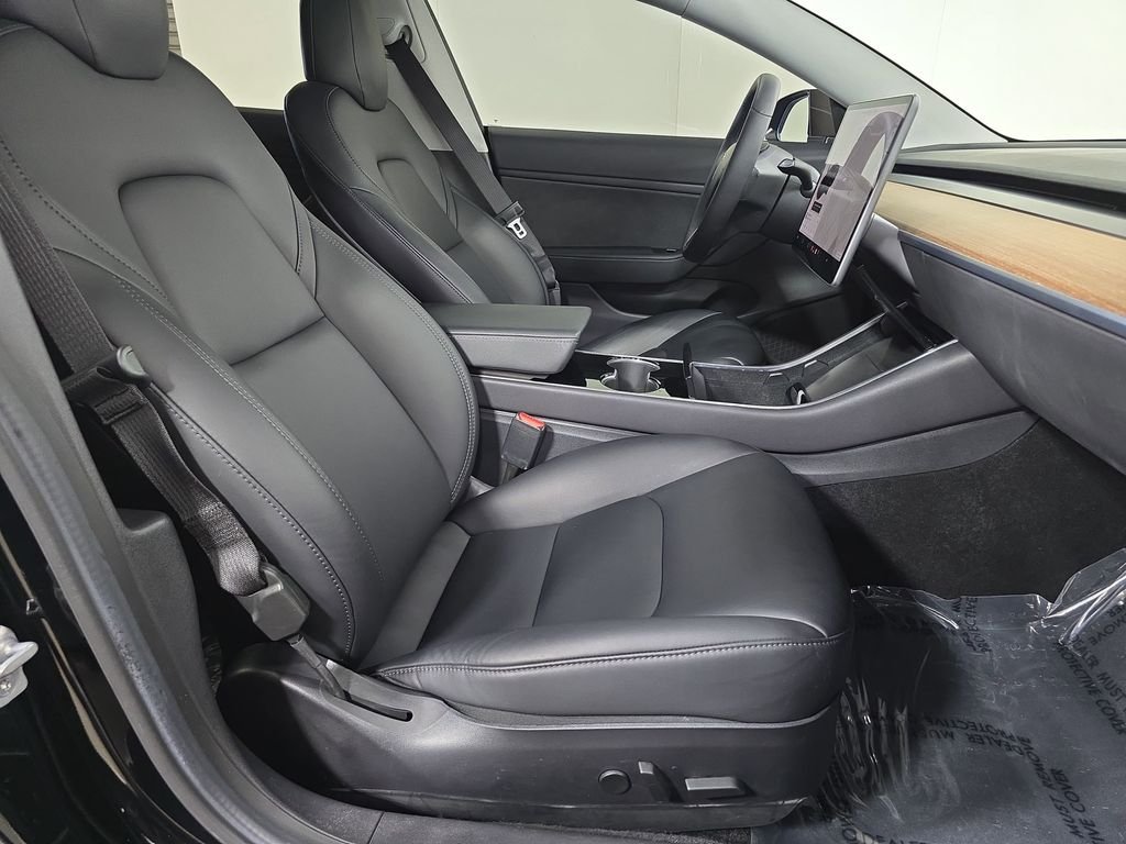 Used 2019  Tesla Standard image 27