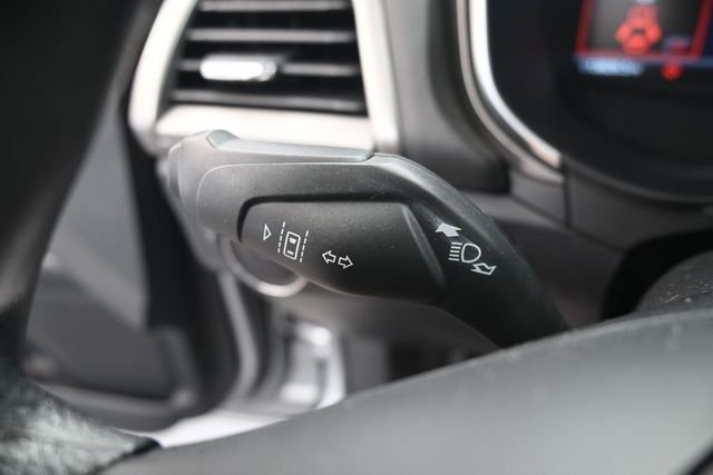 Used 2020 Silver Metallic Ford SE image 17