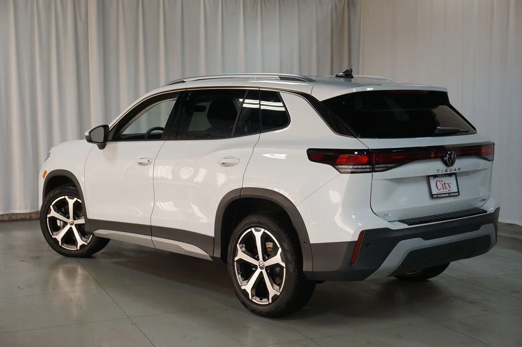 New 2026 Pure White Volkswagen SE image 8