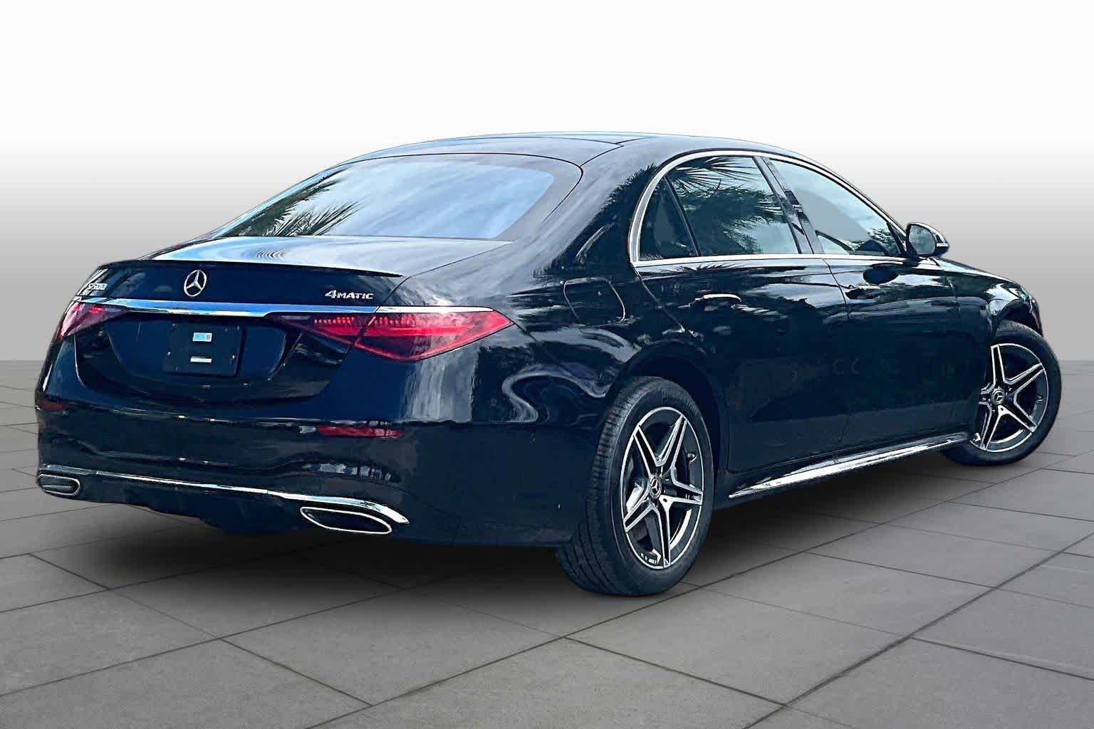 Used 2025 Obsidian Black Metallic Mercedes-Benz S 500 image 13