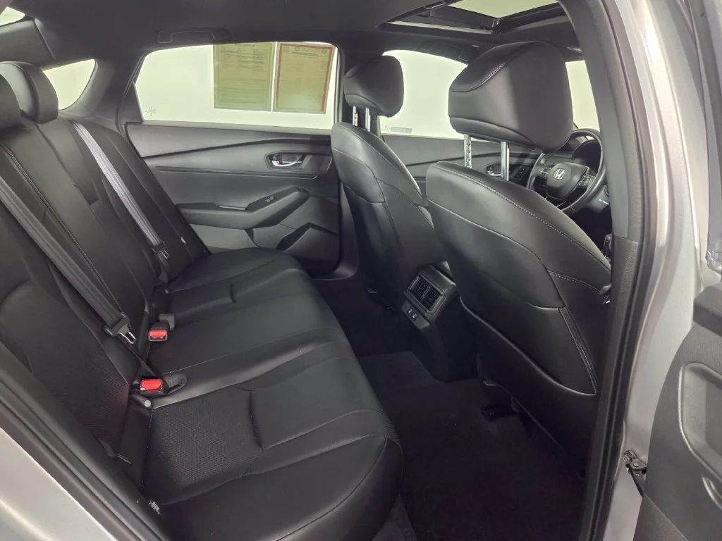 Used 2025 Solar Silver Metallic Honda Sport-L image 30