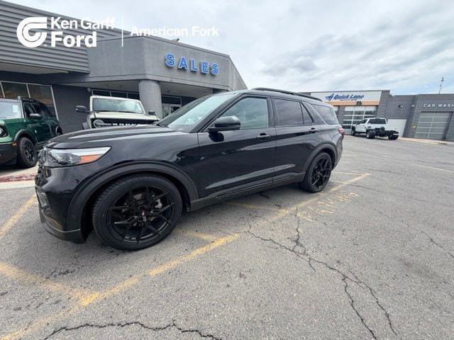 2020 Ford Explorer ST 4WD's photo
