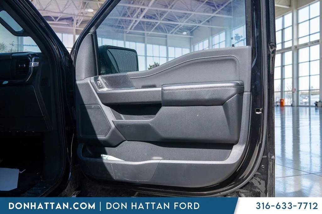 Used 2023 Black Ford XLT image 25