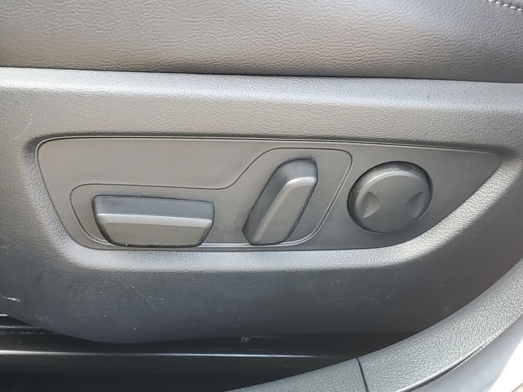 Certified Used 2025 Gray Mazda 2.5 Turbo Premium Package image 12