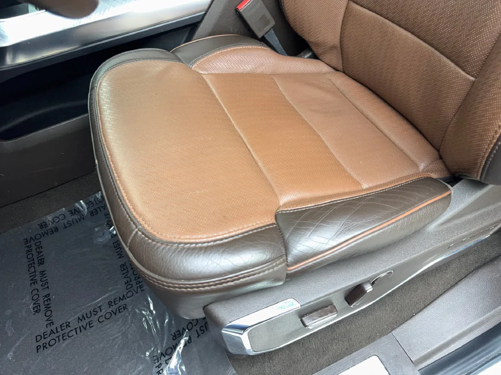 Used 2023  Ford King Ranch image 32