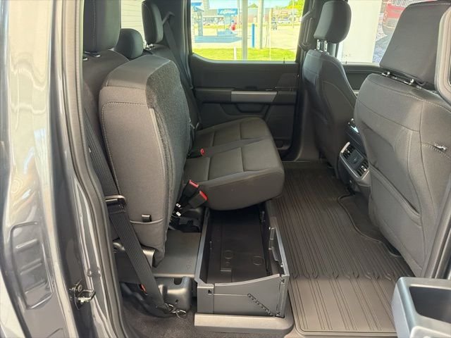 New 2026 Carbonized Gray Metallic Ford XLT image 53